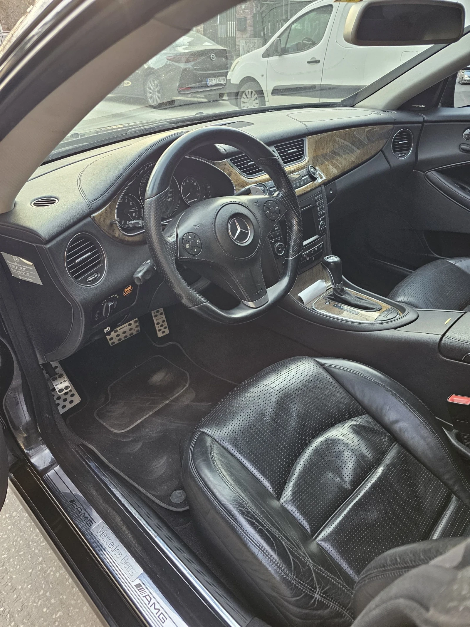 Mercedes-Benz CLS 320, снимка 7 - Автомобили и джипове - 54189822