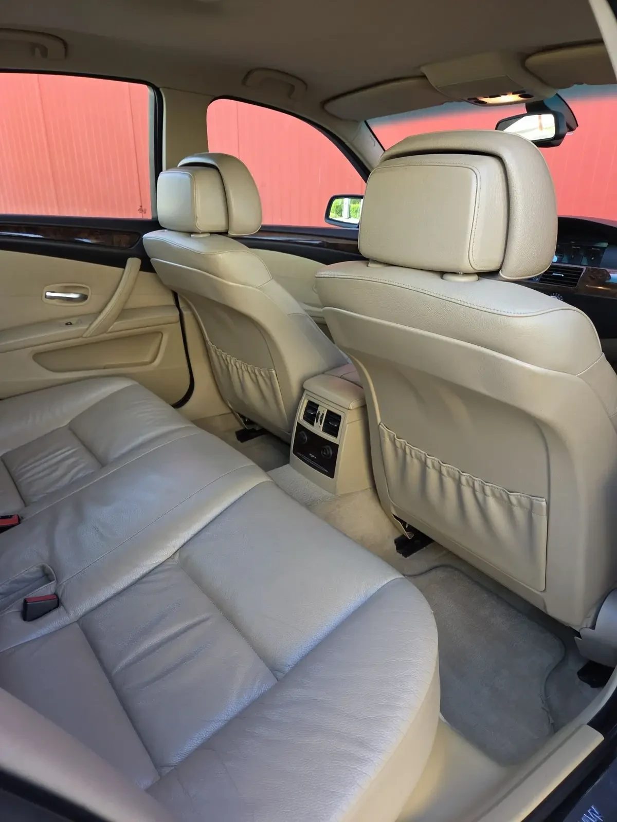 BMW 525 X-Drive Facelift Регистриран, снимка 16 - Автомобили и джипове - 54342230