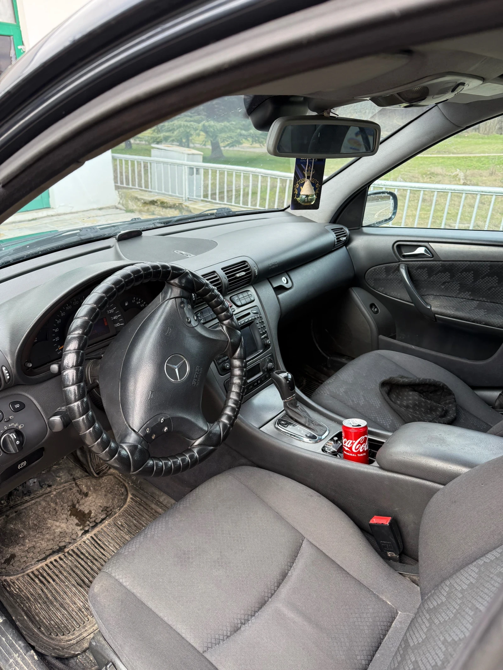 Mercedes-Benz C 220, снимка 5 - Автомобили и джипове - 54371490