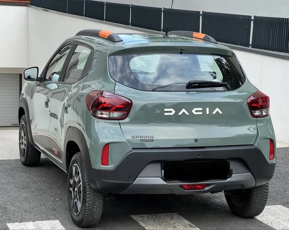 Dacia Spring 50000км 09.2023г , снимка 4 - Автомобили и джипове - 54570605