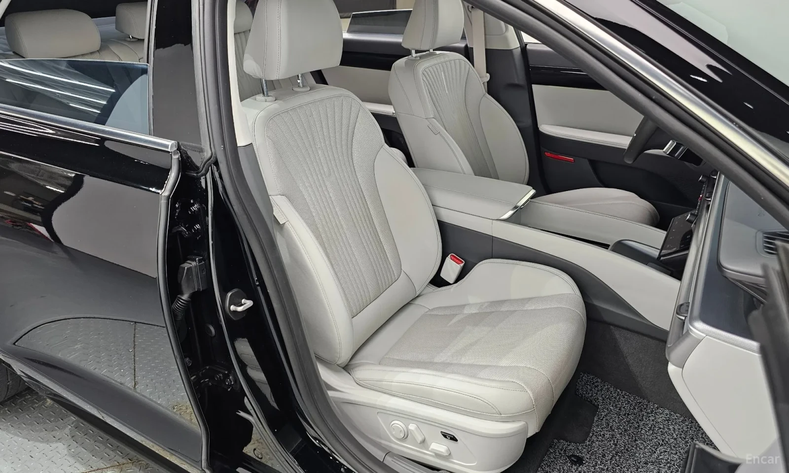 Hyundai Grandeur 2.5TURBO* 2WD* FULL, снимка 11 - Автомобили и джипове - 55170436