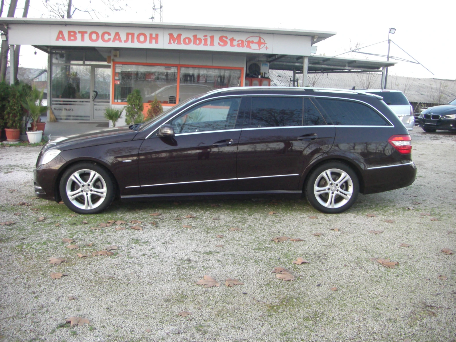 Mercedes-Benz E 220 cdi AVANGARD NAVI 7G-TRONIK, снимка 2 - Автомобили и джипове - 55536811