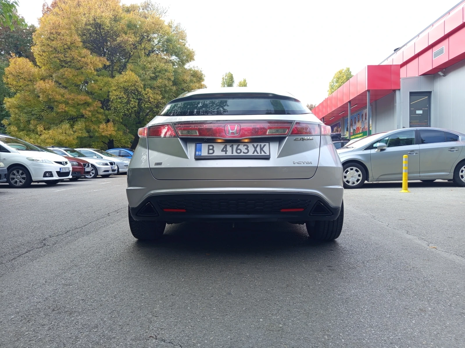 Honda Civic 8, снимка 5 - Автомобили и джипове - 55624457