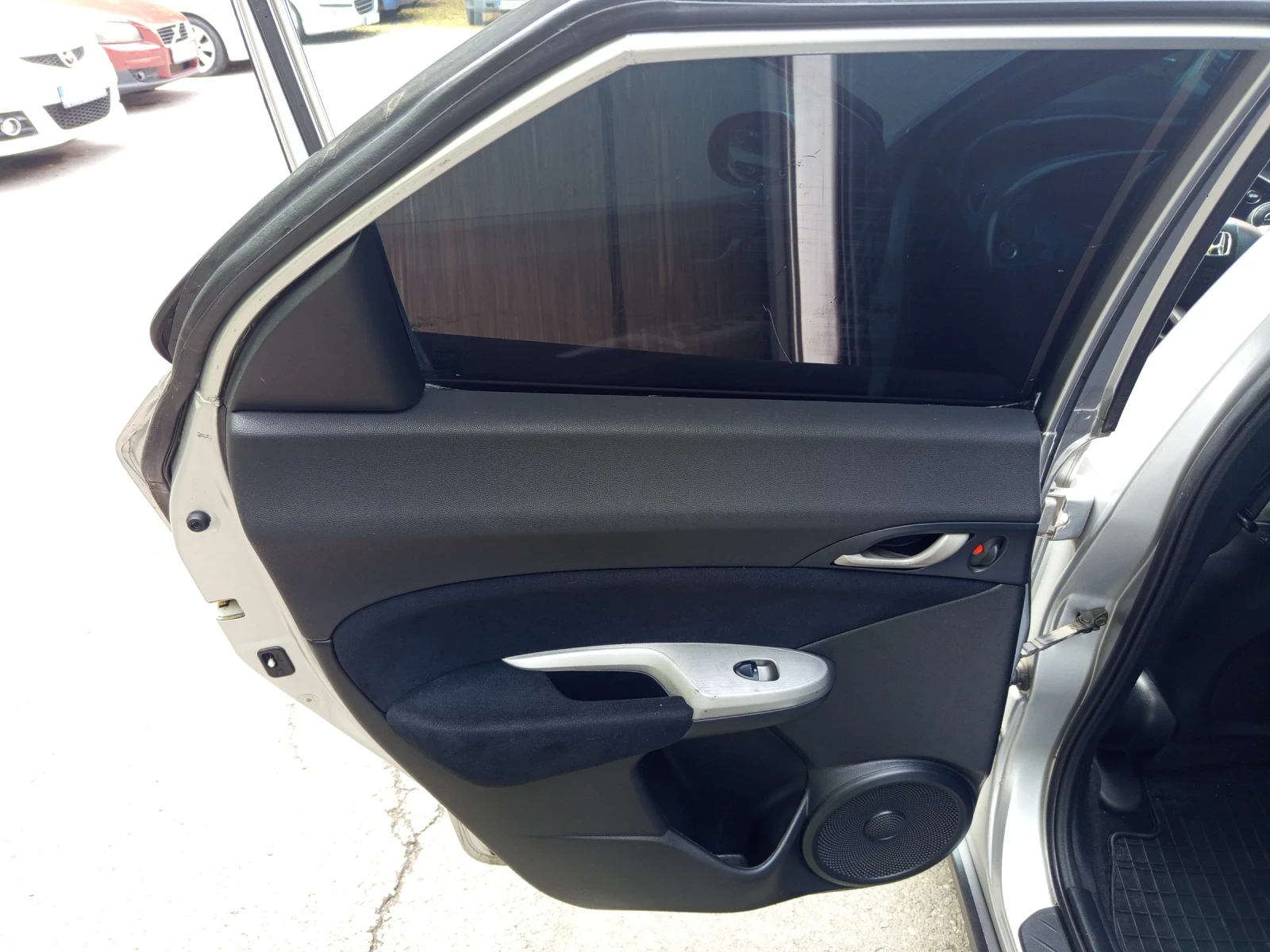 Honda Civic 8, снимка 14 - Автомобили и джипове - 55624457