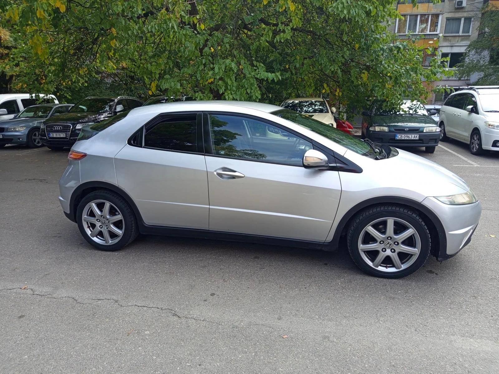 Honda Civic 8, снимка 3 - Автомобили и джипове - 55624457