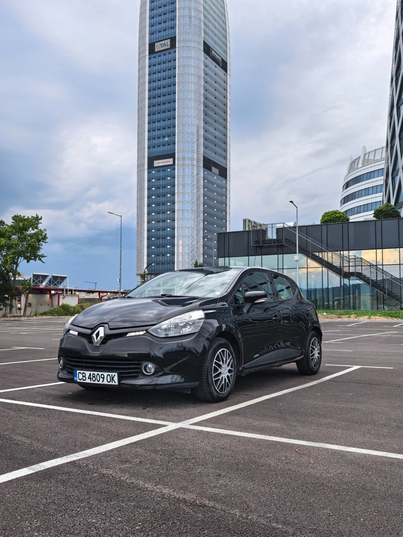 Renault Clio 1.2 I, Euro 6B, снимка 2 - Автомобили и джипове - 55735890