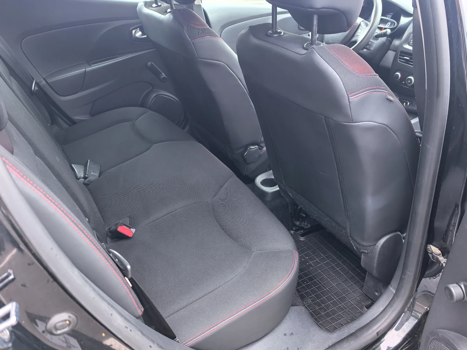 Renault Clio 1.2 I, Euro 6, снимка 16 - Автомобили и джипове - 55645928