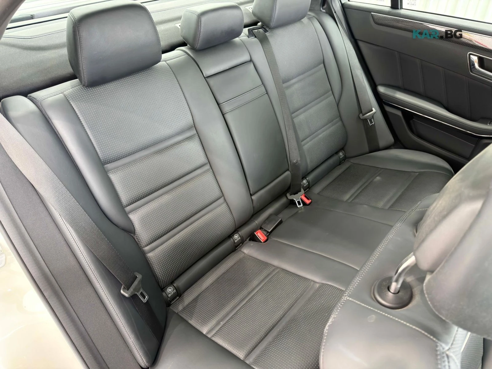 Mercedes-Benz E 63 AMG Автокредит Цена до България, снимка 15 - Автомобили и джипове - 55817665