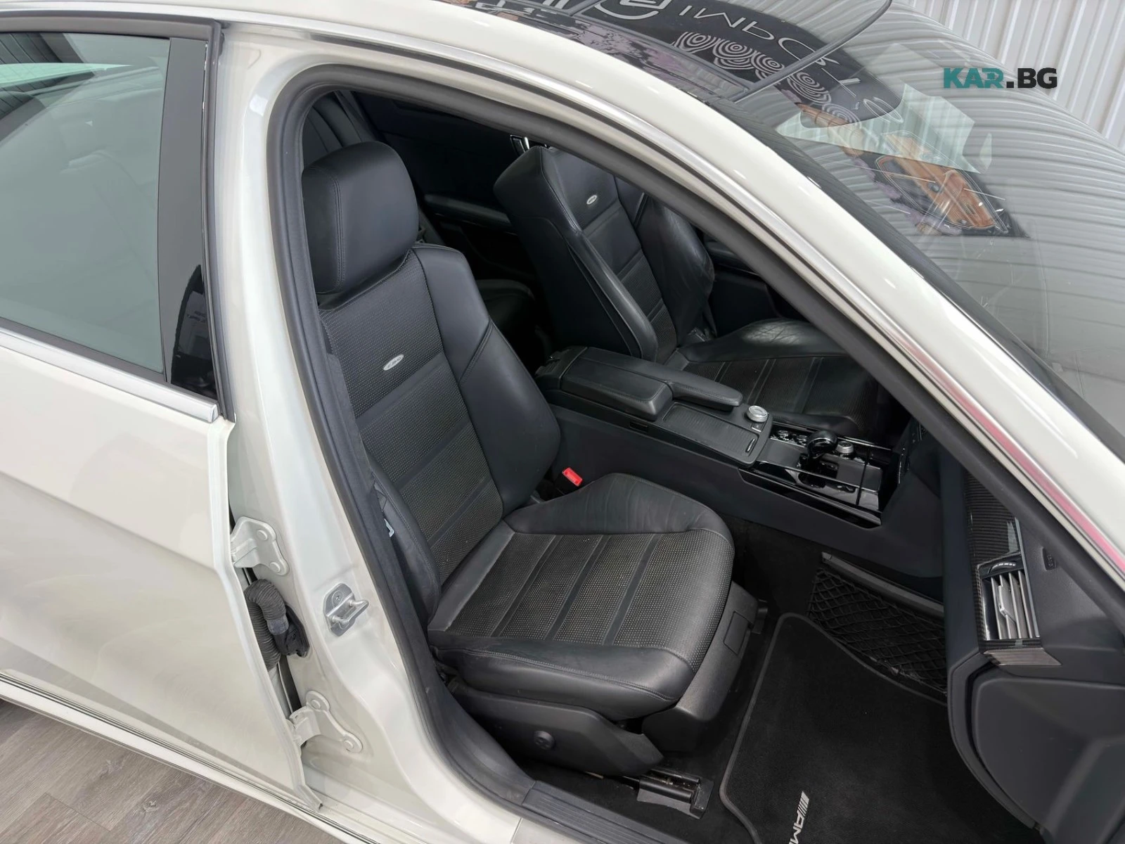 Mercedes-Benz E 63 AMG Автокредит Цена до България, снимка 12 - Автомобили и джипове - 55817665
