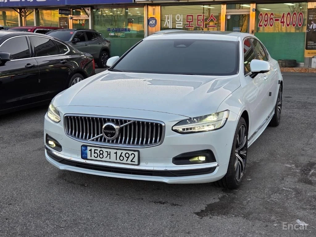 Volvo S90 B5* ULTIMATE* BRIGHT* BOWER* WILKINS* ОБДУХВАНЕ* , снимка 3 - Автомобили и джипове - 56151906