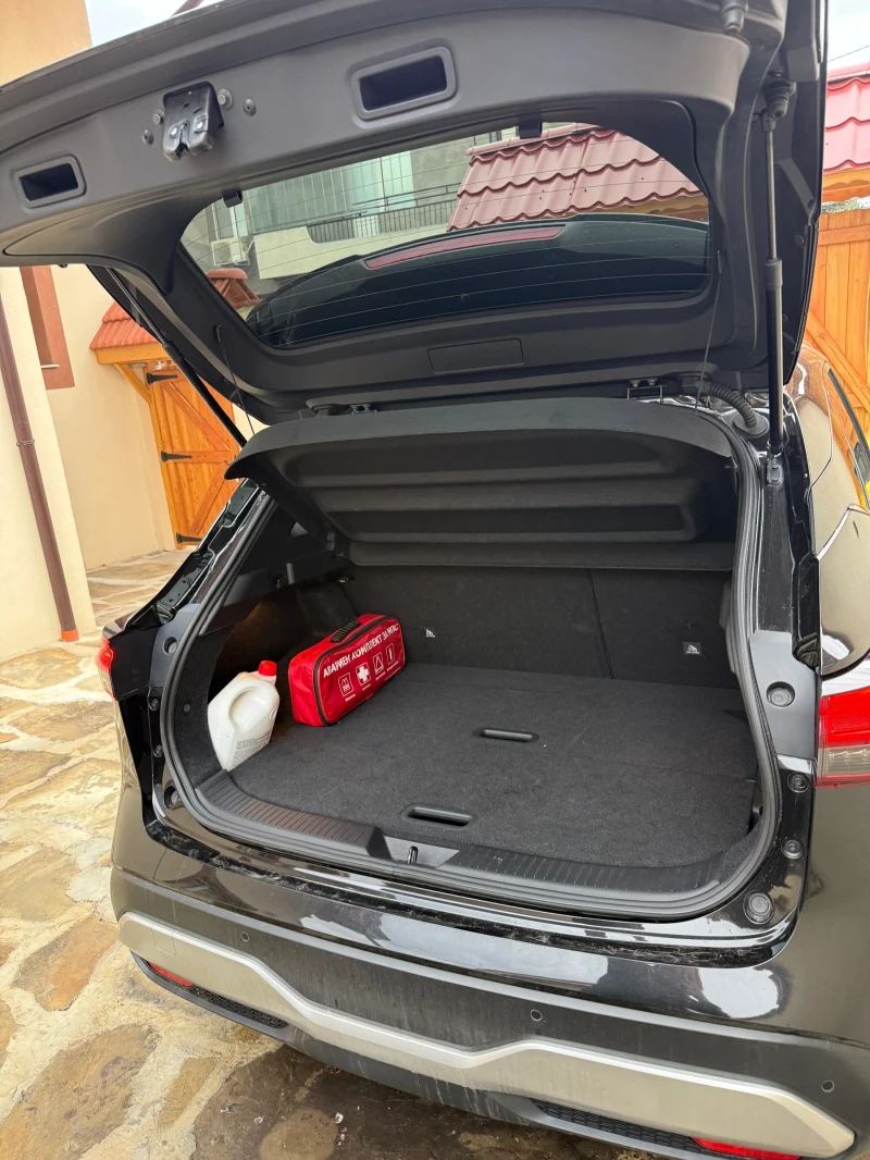 Nissan Qashqai, снимка 7 - Автомобили и джипове - 53222661