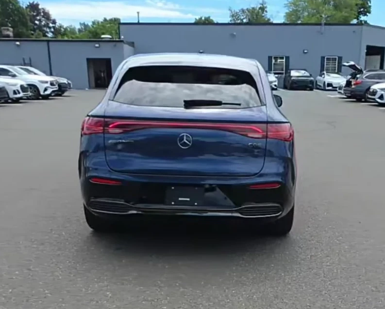 Mercedes-Benz EQE 350+ * AMG* NIGHT PACK* 4M* ОБДУХ* HYPER* 360* BUR, снимка 3 - Автомобили и джипове - 56272186