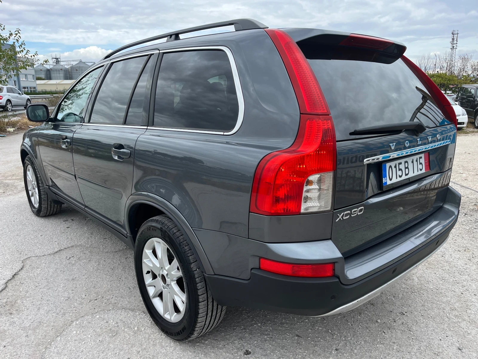 Volvo Xc90 2.4D5 4x4 Face 185кс - изображение 7