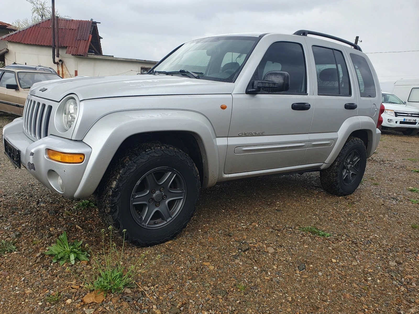 Jeep Cherokee 2.4i 4x4  | Mobile.bg   1