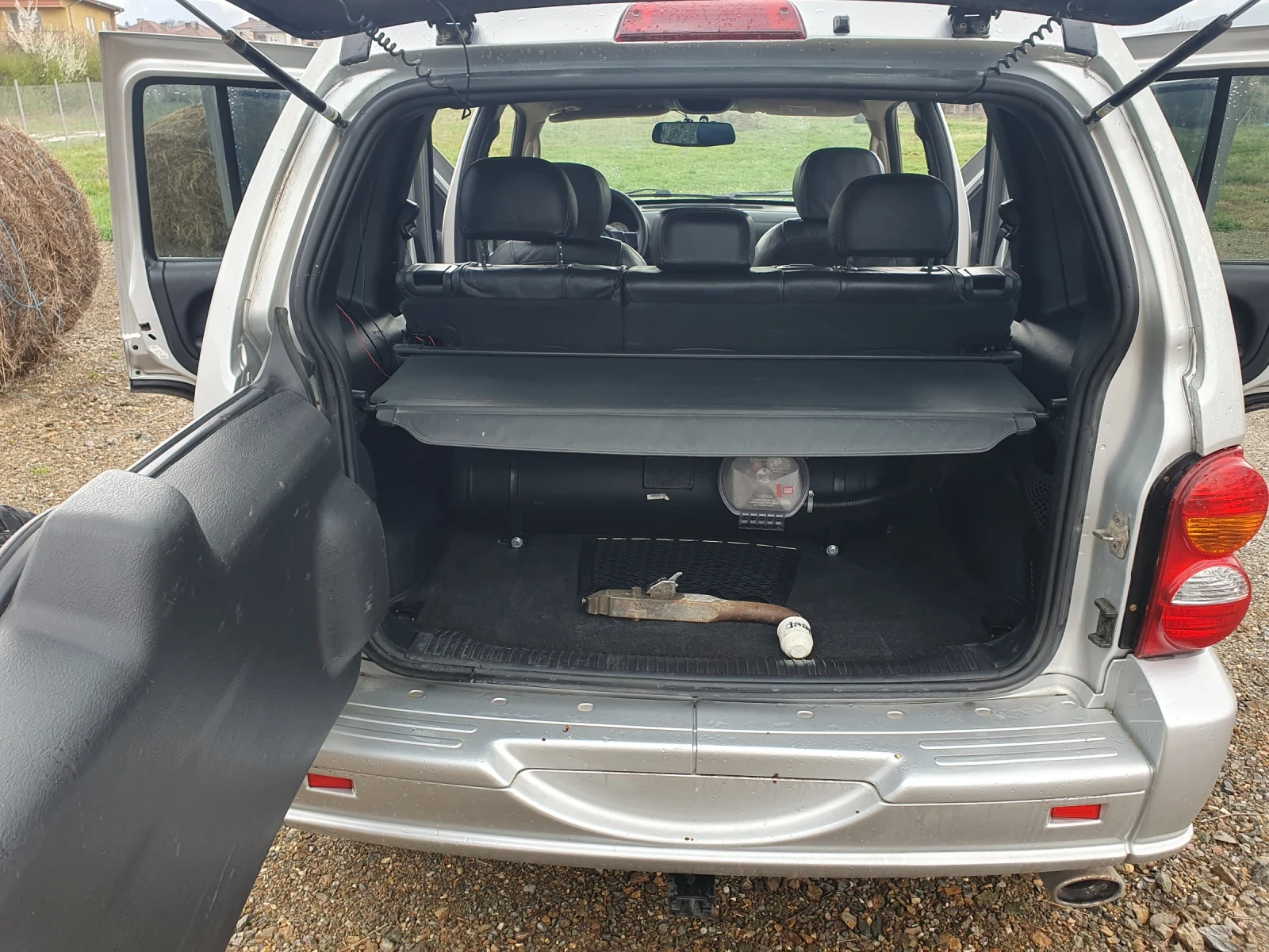 Jeep Cherokee 2.4i 4x4  | Mobile.bg   16