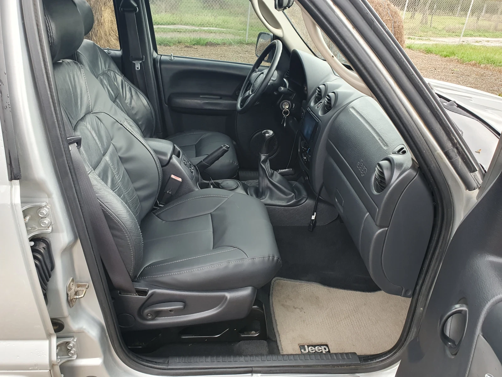 Jeep Cherokee 2.4i 4x4  | Mobile.bg   11