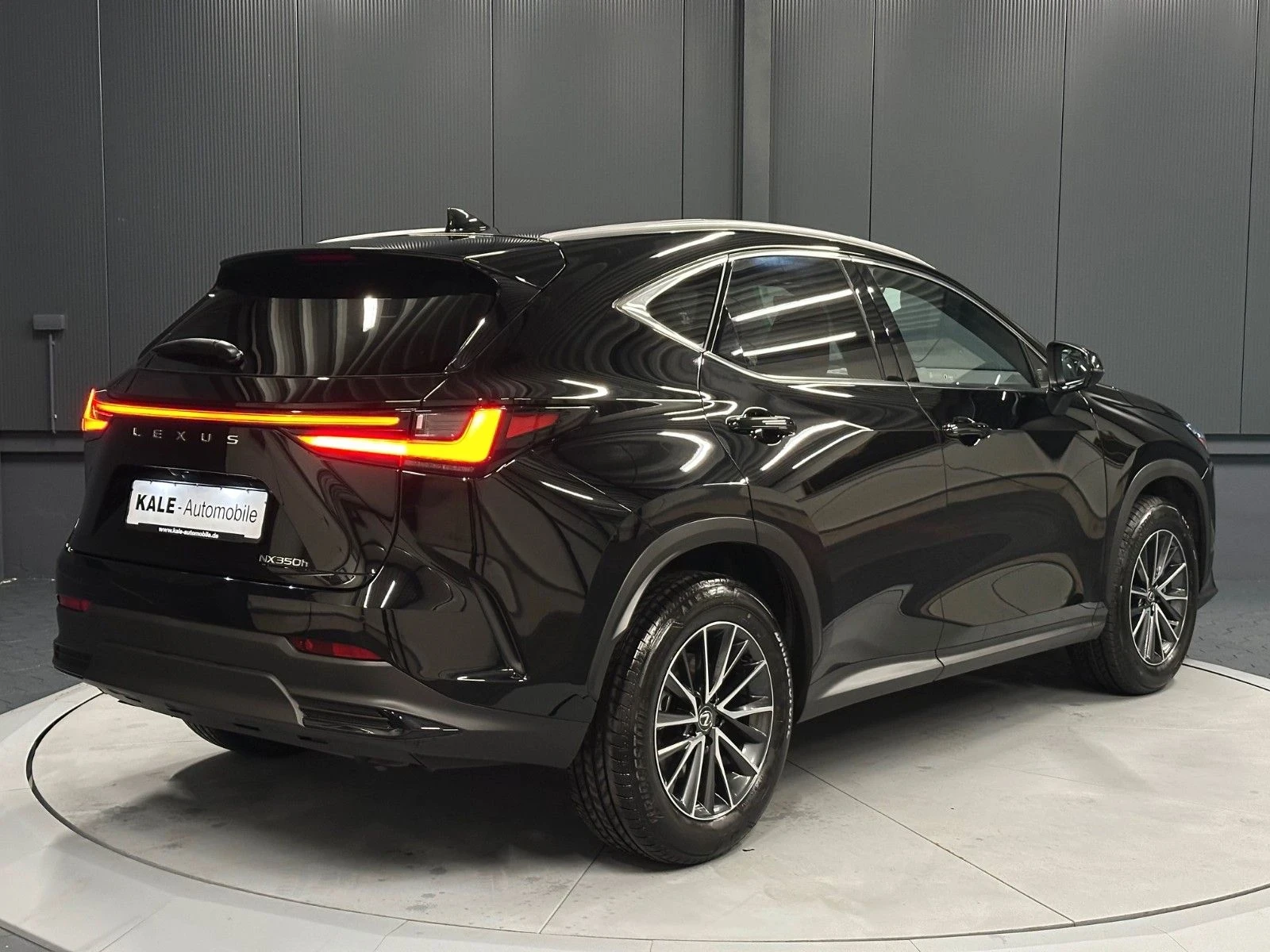 Lexus NX 350h NX 350 h Business Line NEW 9000KM ОЧАКВАН ВНОС  - изображение 5