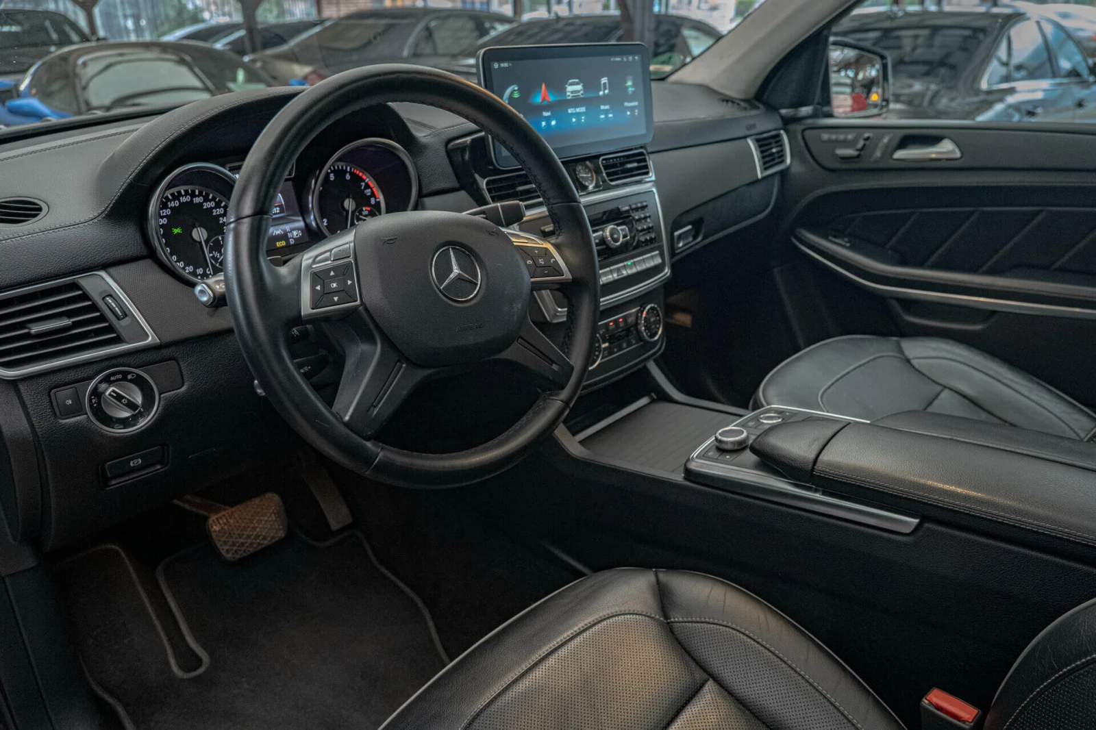 Mercedes-Benz GL 500 AMG/Harman Kardon/RSE/Panorama/Обдухване/ - изображение 5