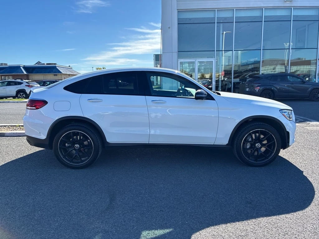 Mercedes-Benz GLC * 300 4MATIC Coupe * CARFAX * БЕЗ ПЪРВОНАЧАЛНА ВНО - изображение 3