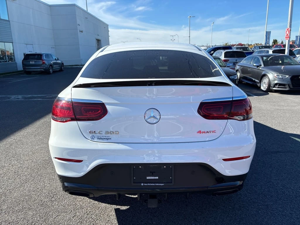 Mercedes-Benz GLC * 300 4MATIC Coupe * CARFAX * БЕЗ ПЪРВОНАЧАЛНА ВНО - изображение 4