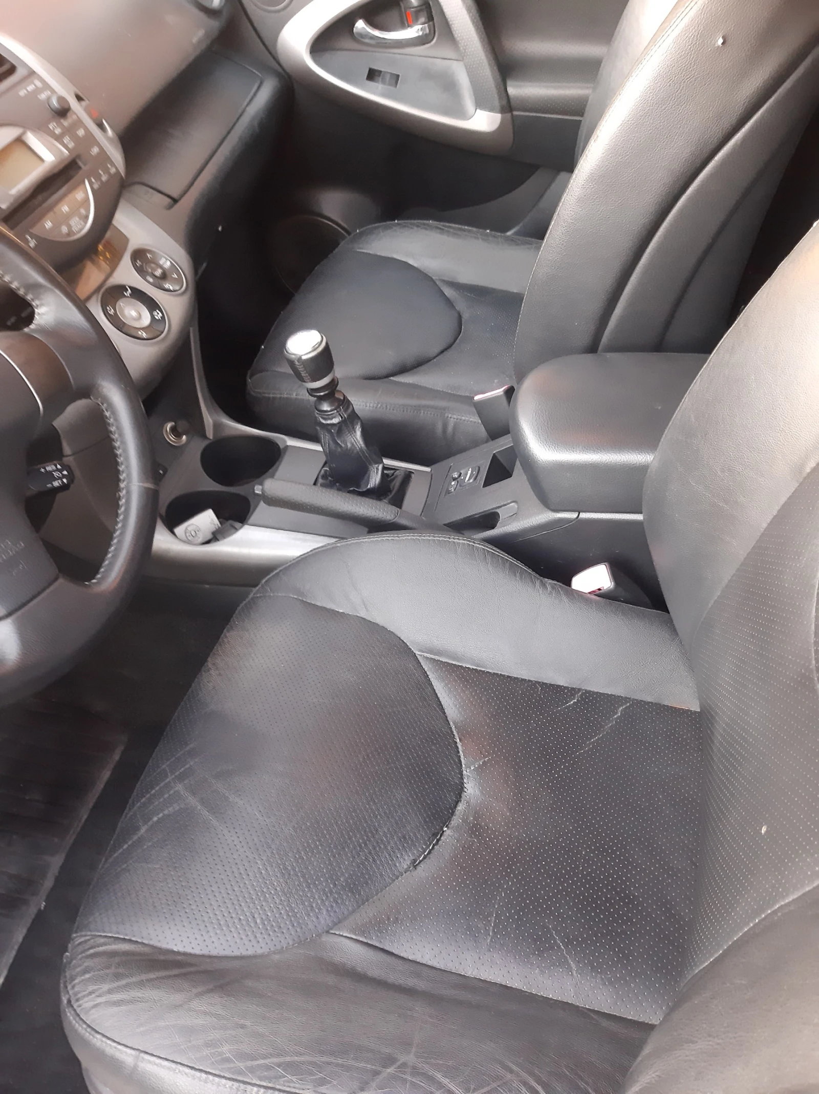 Toyota Rav4 2, 0  4/4 , снимка 7 - Автомобили и джипове - 54116832