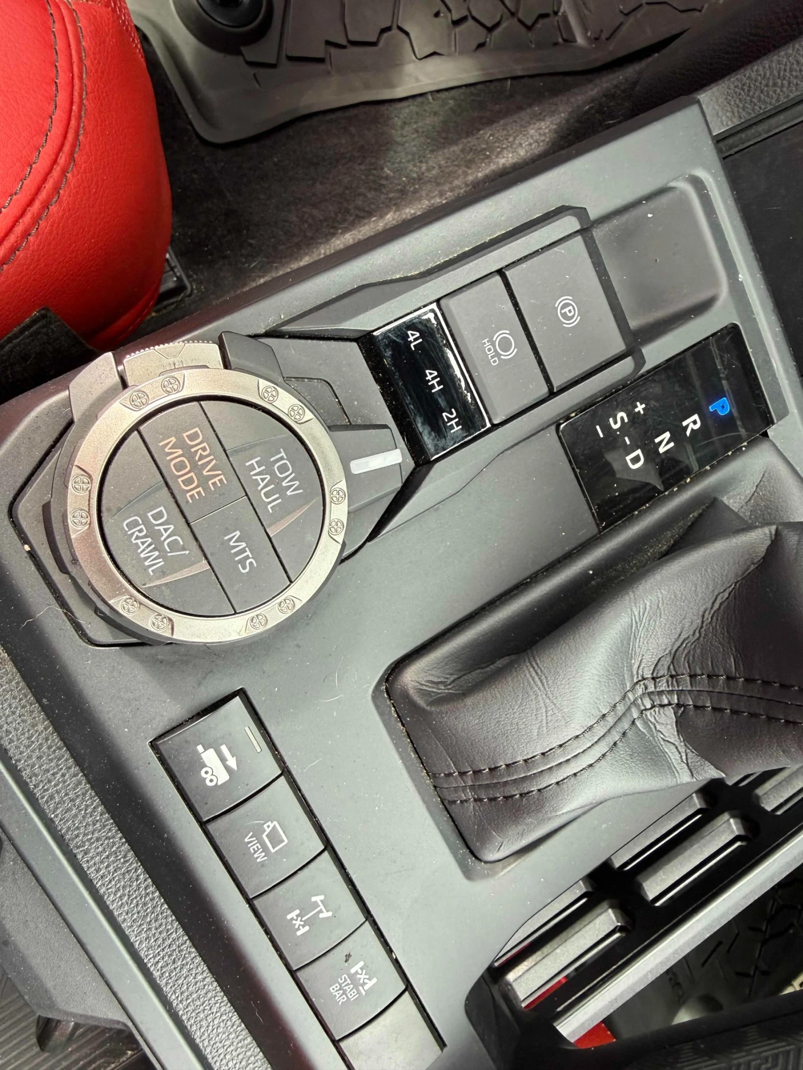 Toyota Tacoma 4WD TRD Sport Hybrid Double Cab 5' Bed AT, снимка 13 - Автомобили и джипове - 54138181