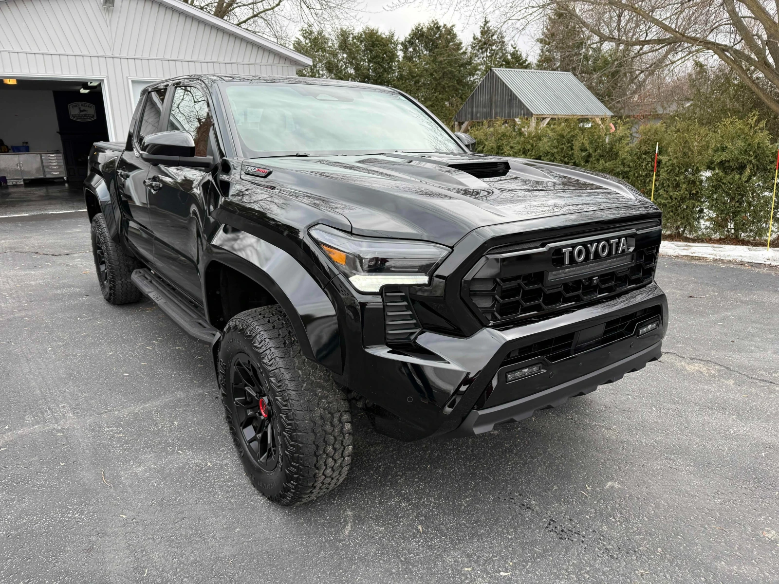 Toyota Tacoma 4WD TRD Sport Hybrid Double Cab 5' Bed AT | Auto.bg — изображение 1