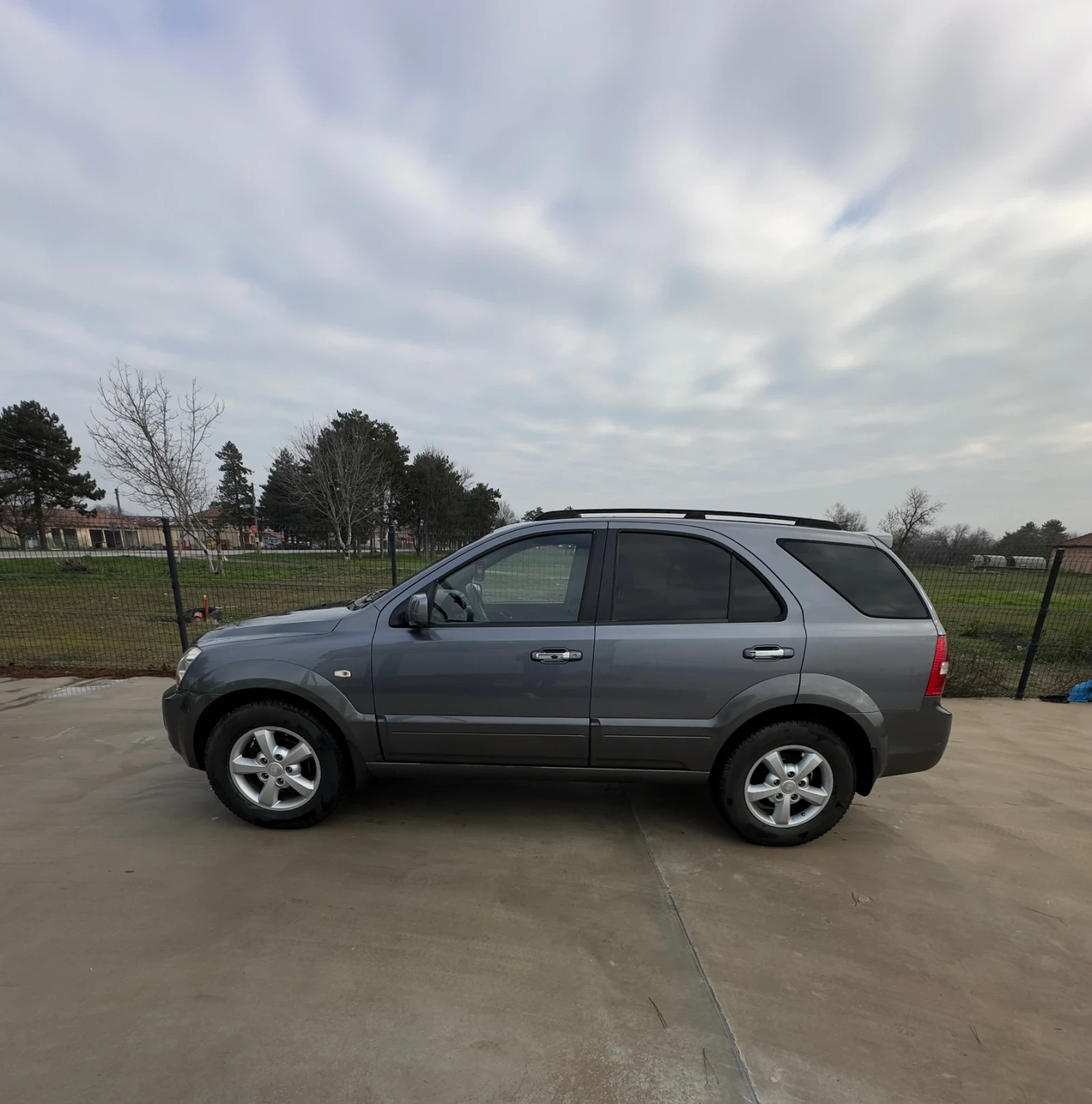 Kia Sorento, снимка 5 - Автомобили и джипове - 54389342