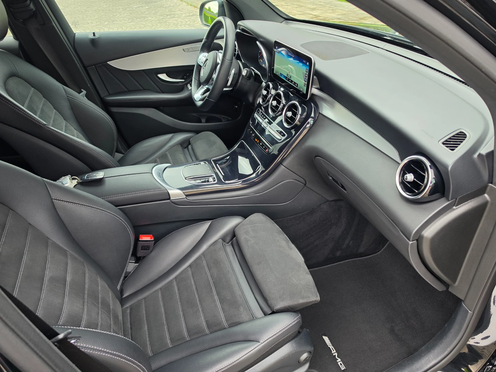 Mercedes-Benz GLC 220 FACE* AMG* DISTRONIC* DIGITAL* TOP* , снимка 13 - Автомобили и джипове - 54648547