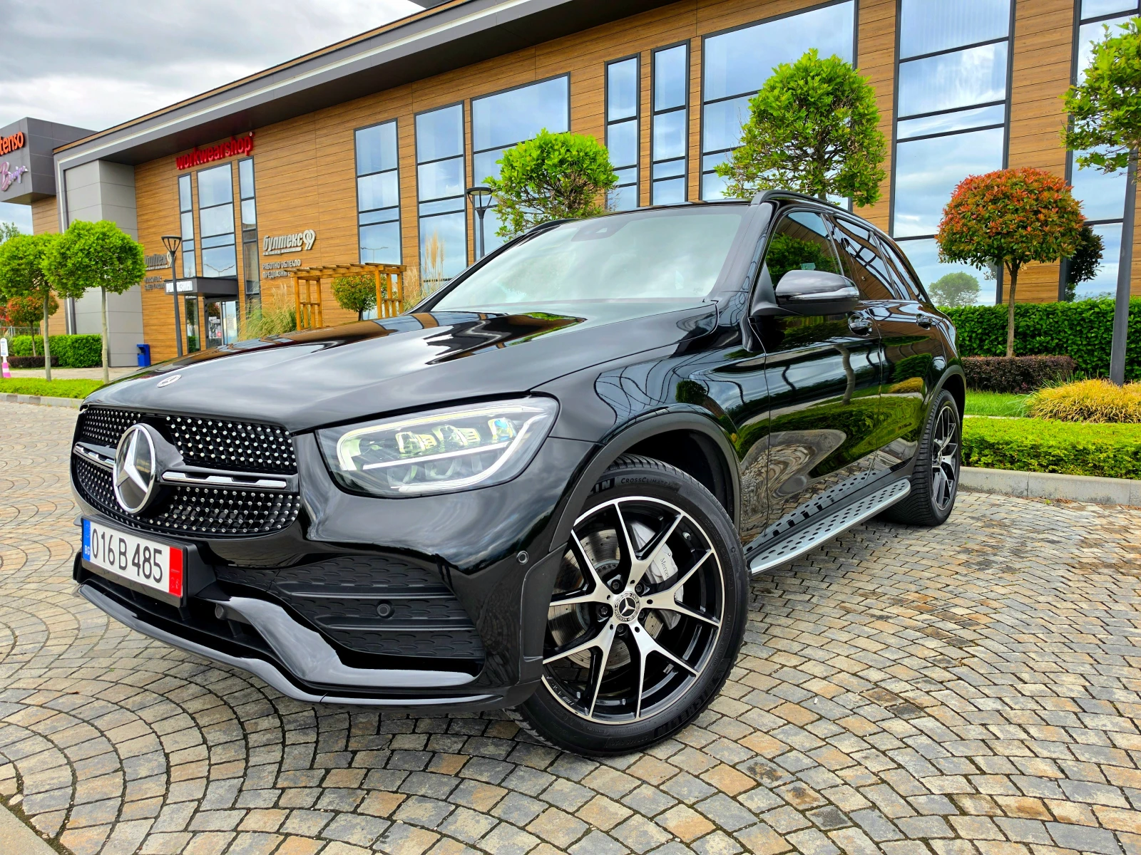 Mercedes-Benz GLC 220 FACE* AMG* DISTRONIC* DIGITAL* TOP* 