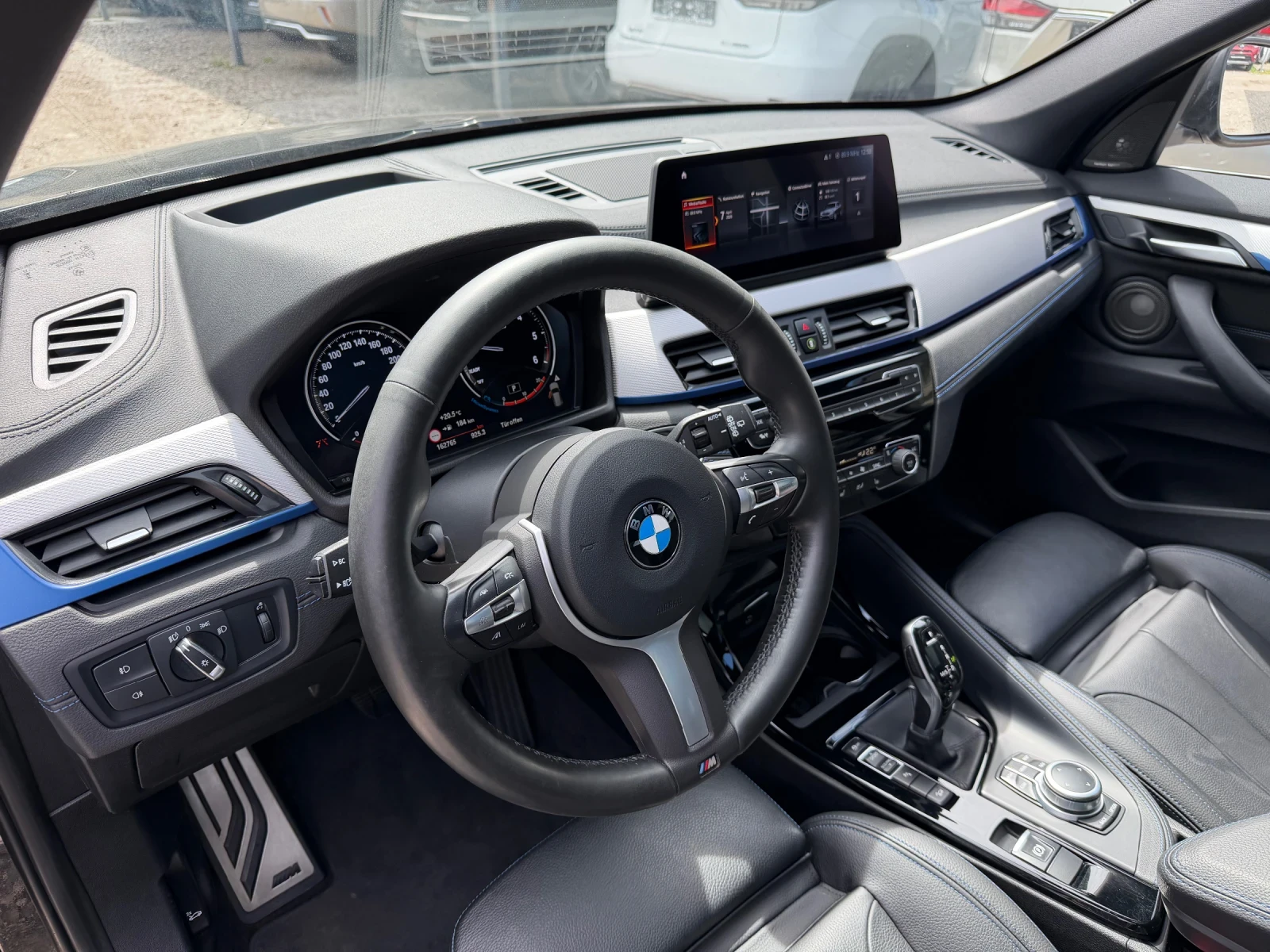 BMW X1 /Face/xDrive/M Pack/Panorama/HUD/Camera | Mobile.bg � ����������� 15