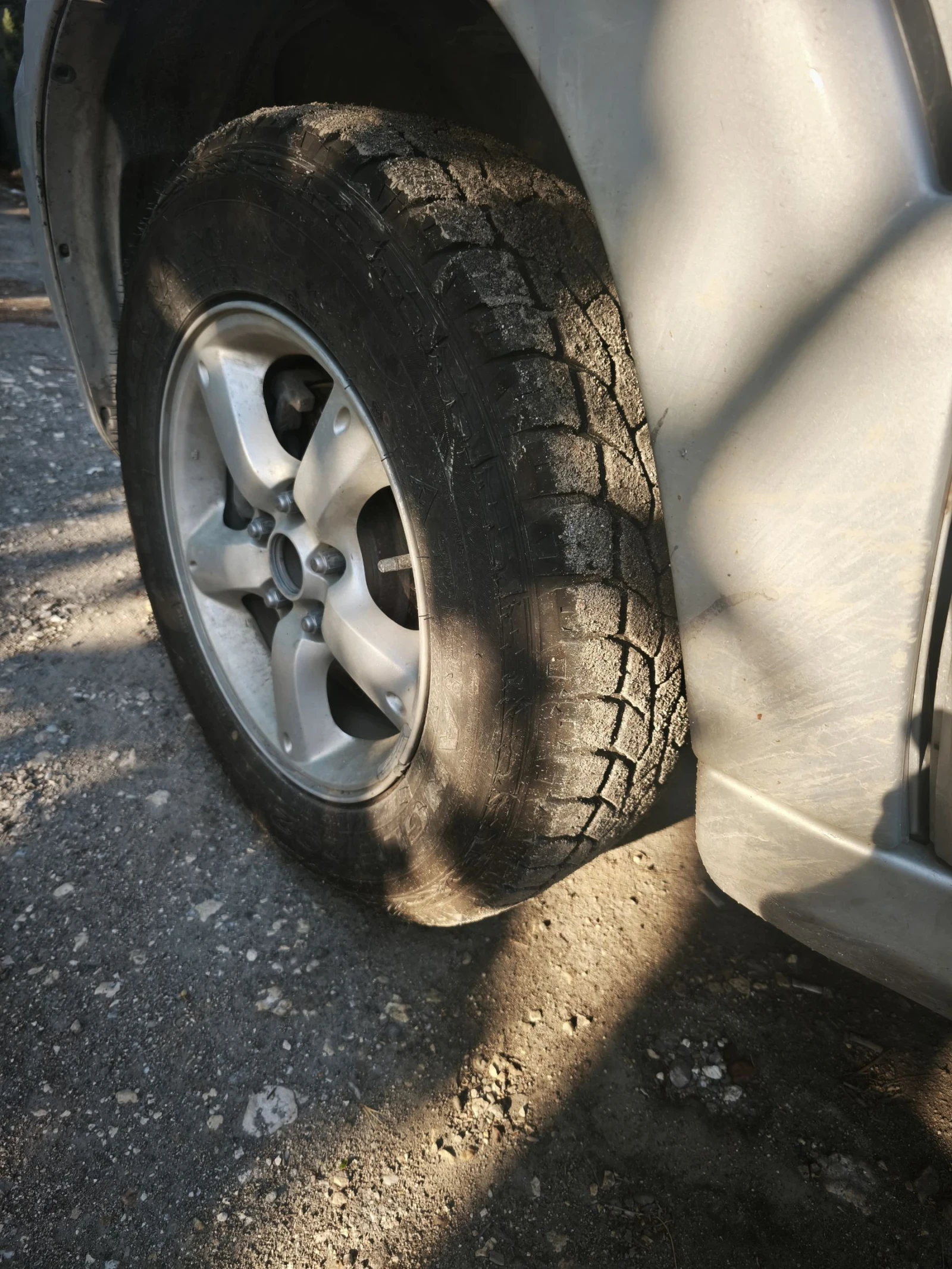 Mazda Tribute, снимка 4 - Автомобили и джипове - 55256188