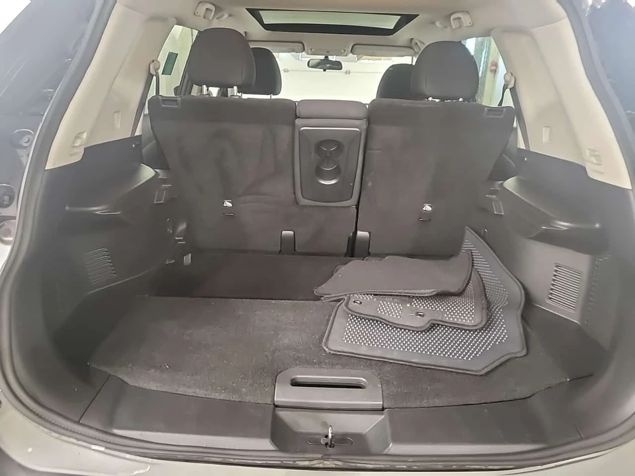 Nissan Rogue SV| PANO| ПОДГРЕВИ| МЪРТВА ТОЧКА| 2 КЛЮЧА| , снимка 14 - Автомобили и джипове - 55264855