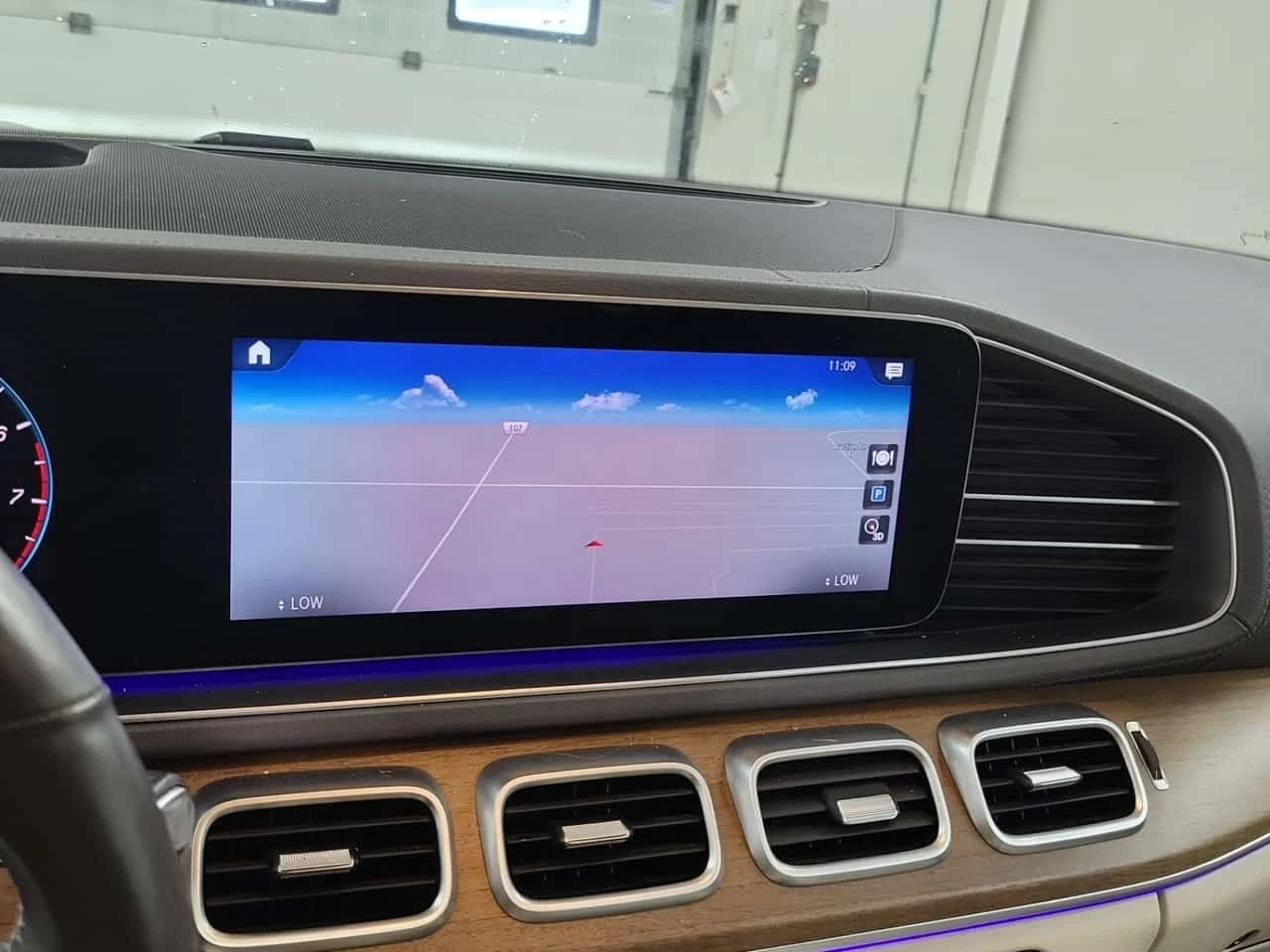 Mercedes-Benz GLS 450  * CARFAX * БЕЗ ПЪРВОНАЧАЛНА ВНОСКА, снимка 11 - Автомобили и джипове - 55404575