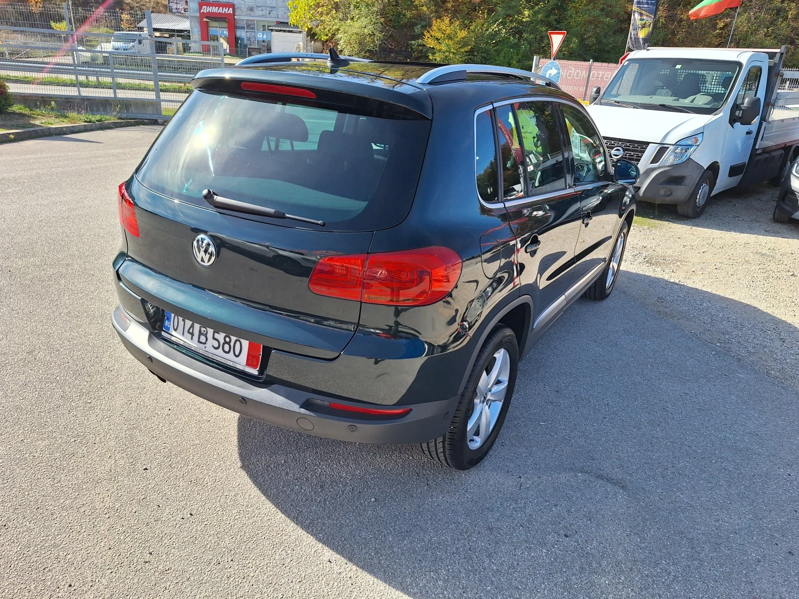 VW Tiguan 1.4 tsi, снимка 11 - Автомобили и джипове - 56643127