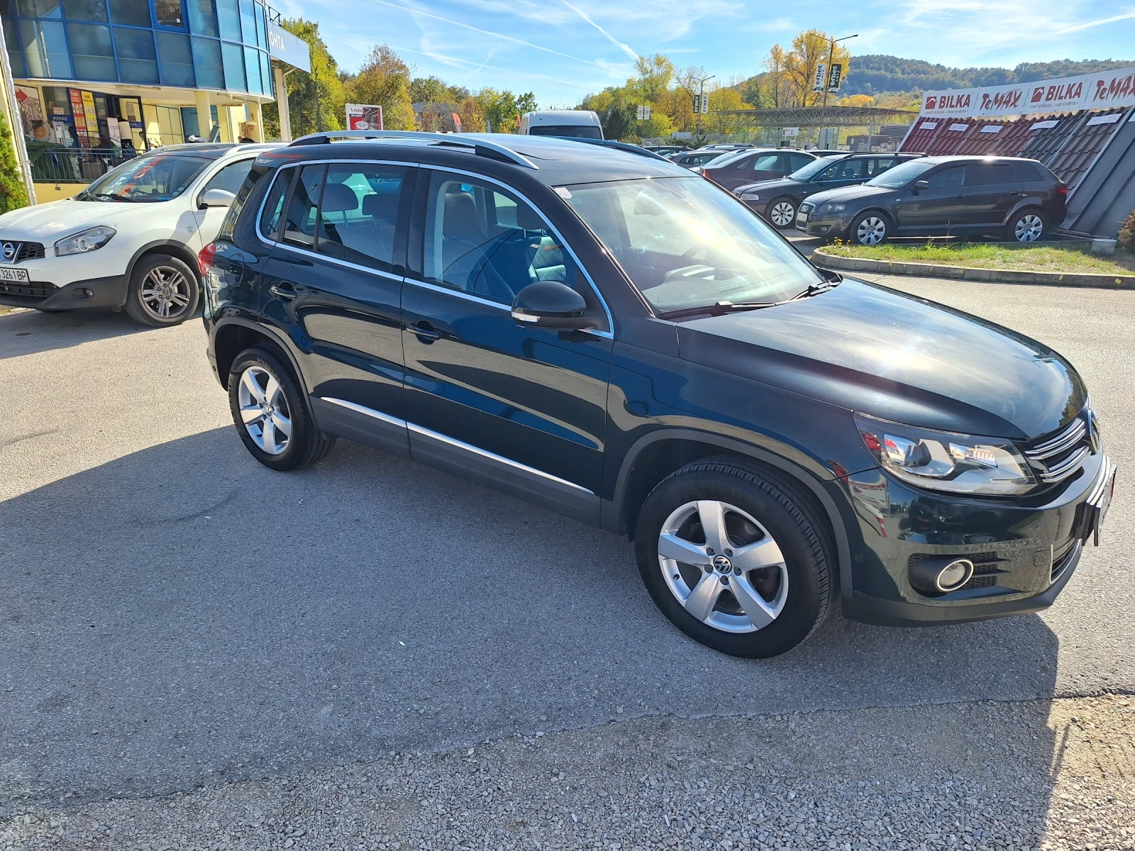 VW Tiguan 1.4 tsi, снимка 13 - Автомобили и джипове - 56643127