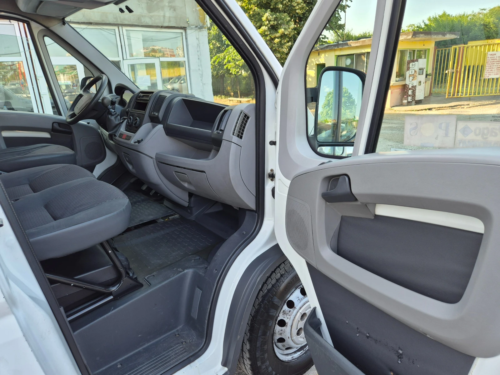 Citroen Jumper 2.2 - изображение 10