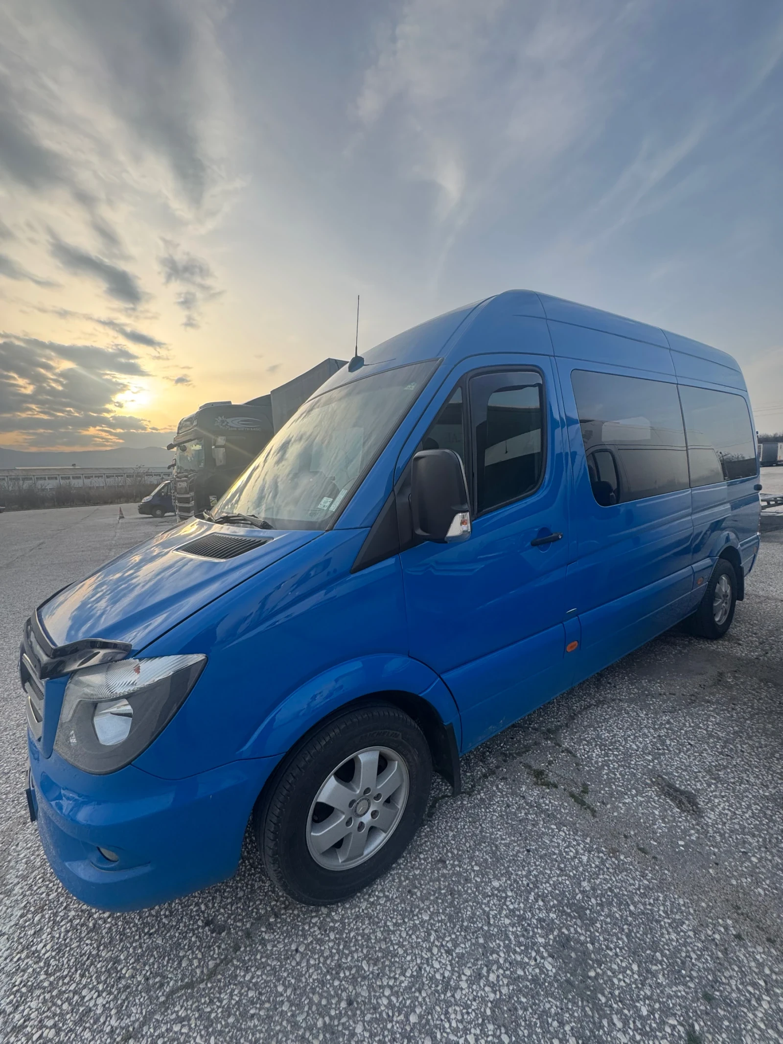 Mercedes-Benz Sprinter 319 CDI.V6, снимка 3 - Бусове и автобуси - 55906294