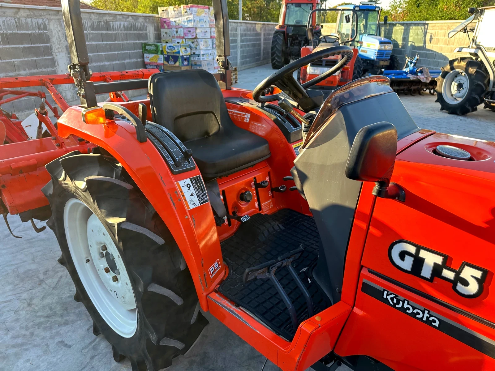 Трактор Kubota GT5 - изображение 6