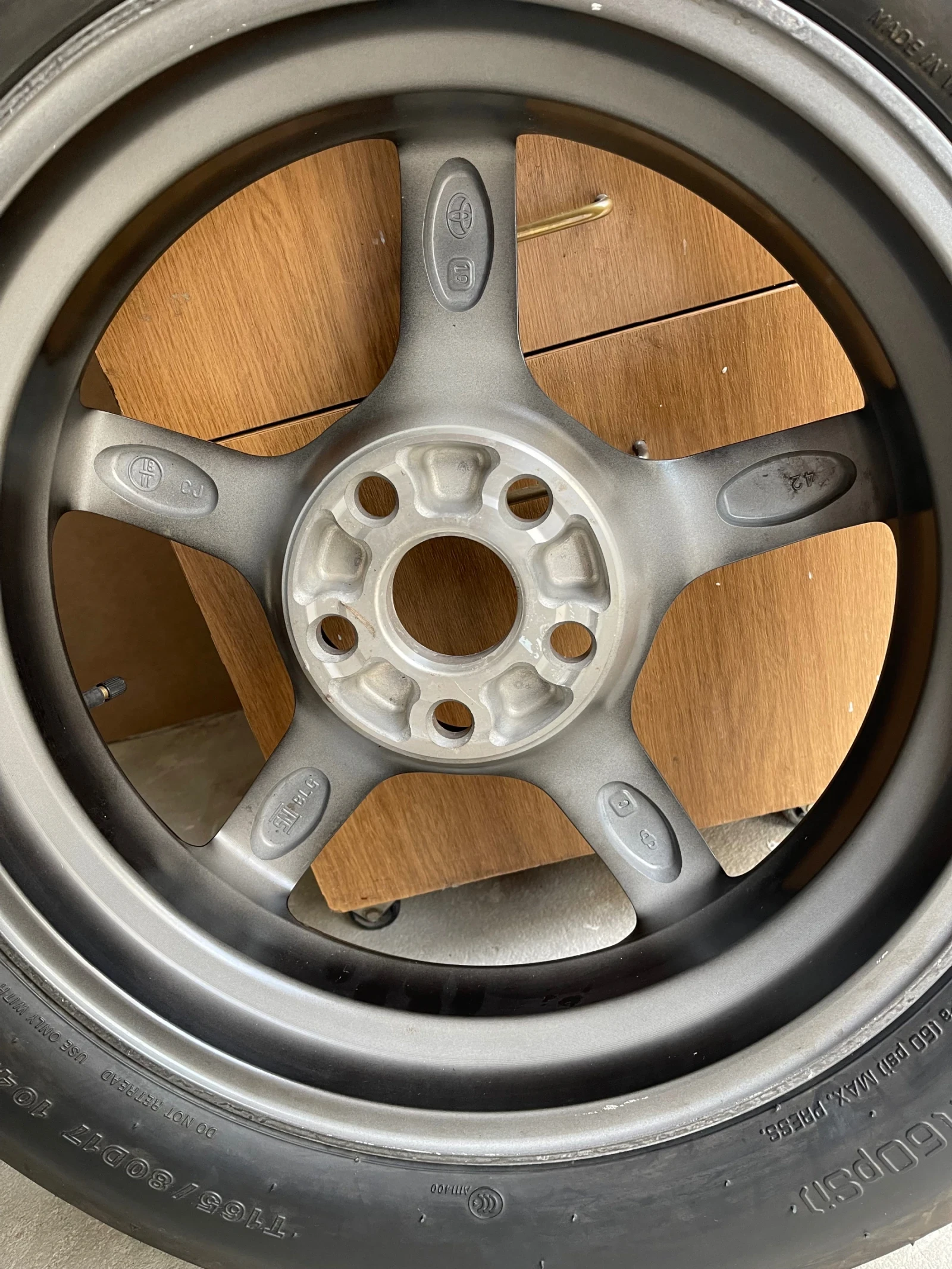 ���� � ������ 165/80R17 �� Toyota Rav4 | Mobile.bg � ����������� 4