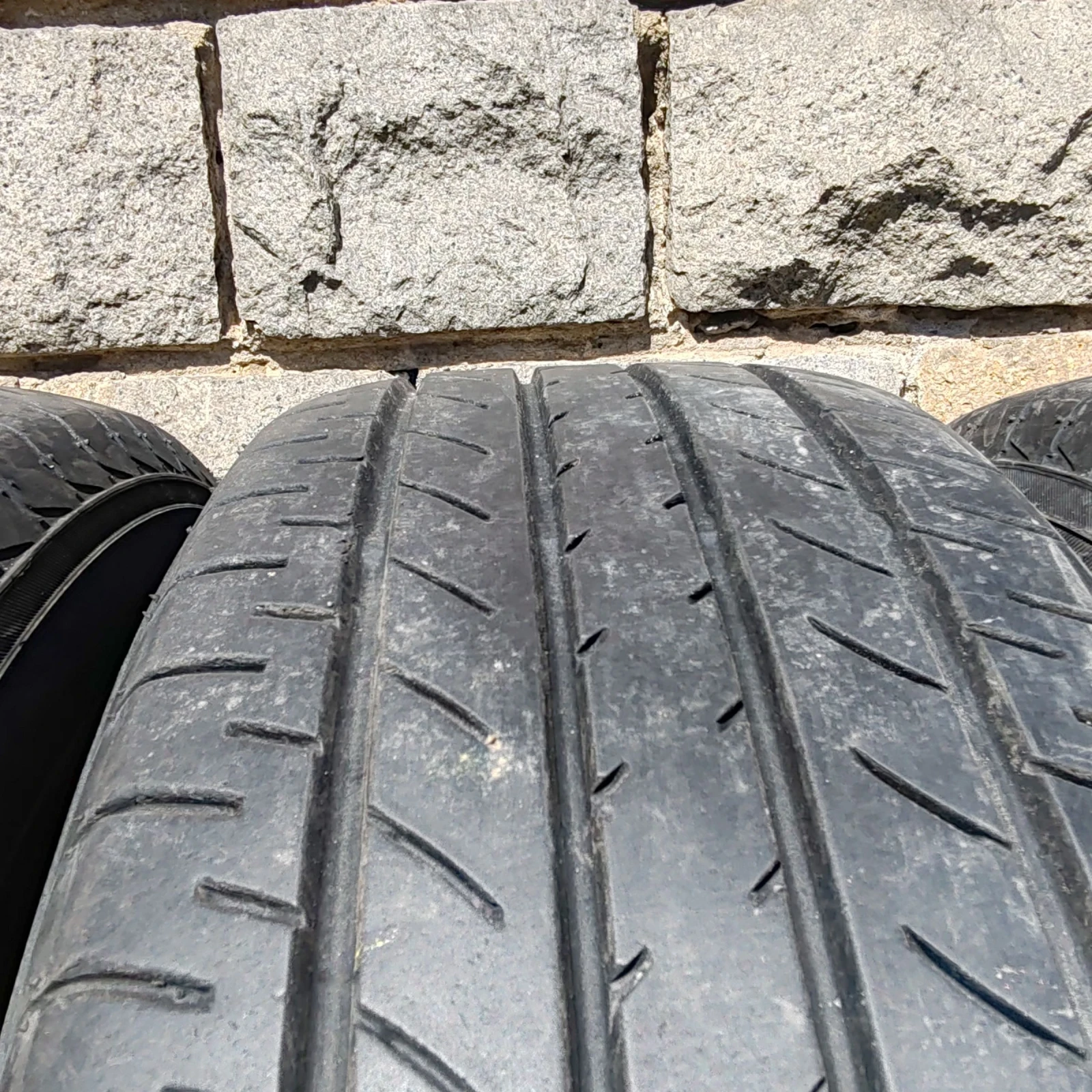 Гуми Летни 225/60R18, снимка 8 - Гуми и джанти - 54324806
