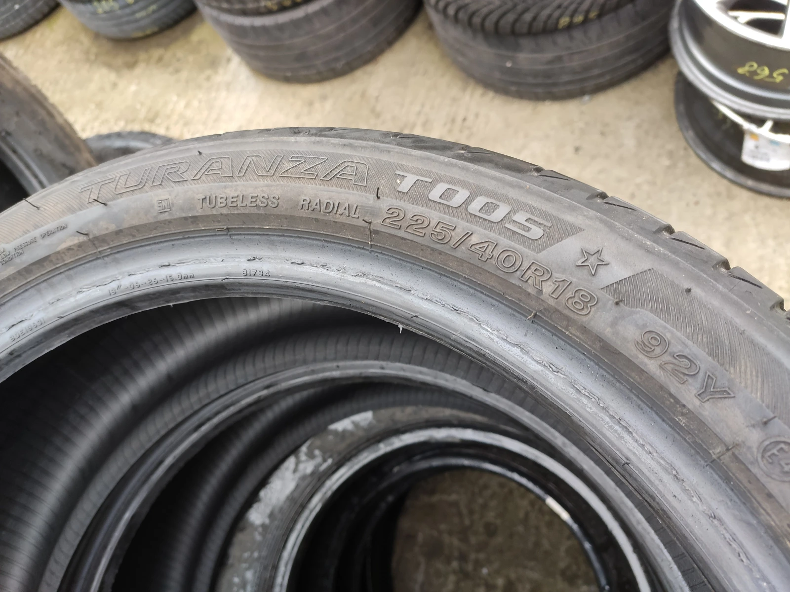 Гуми Летни 225/40R18, снимка 7 - Гуми и джанти - 55498443