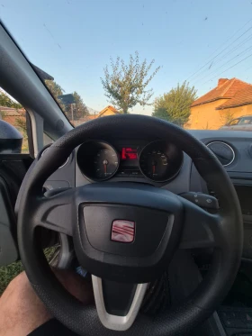 Seat Ibiza 1.6 TDI, снимка 9