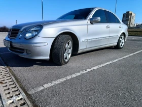 Mercedes-Benz E 200 2200, снимка 4