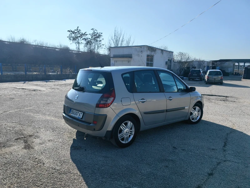 Renault Scenic, снимка 4 - Автомобили и джипове - 48729933