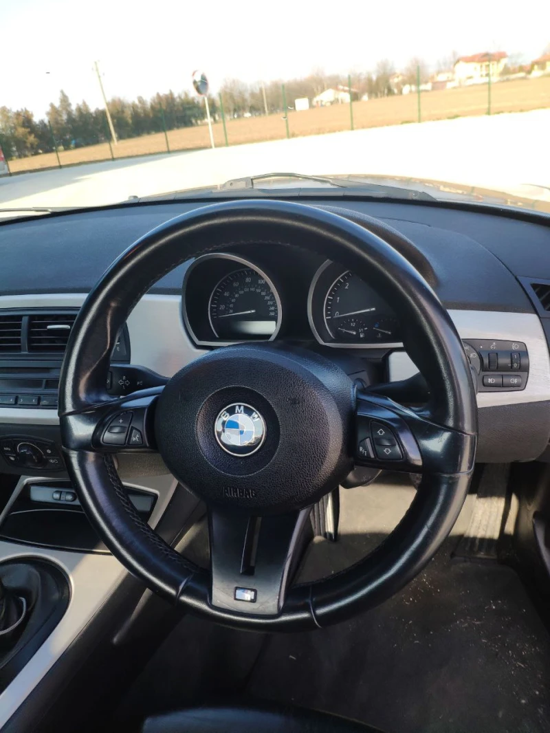 BMW Z4 Е85, снимка 5 - Автомобили и джипове - 49175121