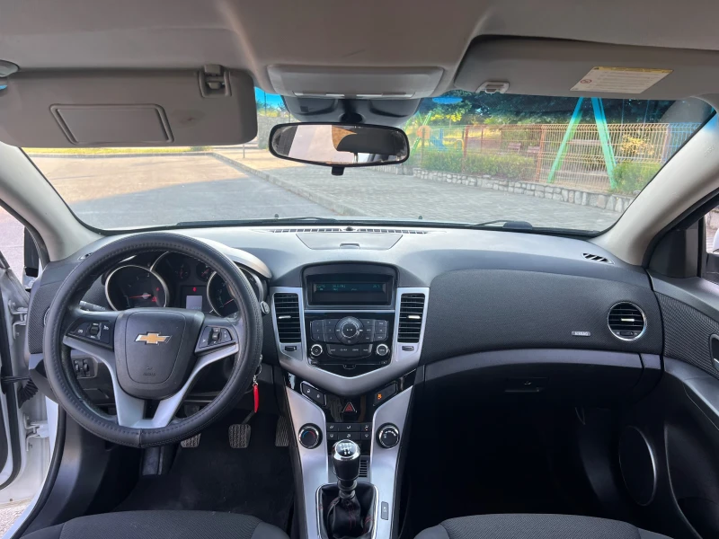 Chevrolet Cruze 1.8I LPG, снимка 14 - Автомобили и джипове - 50998100