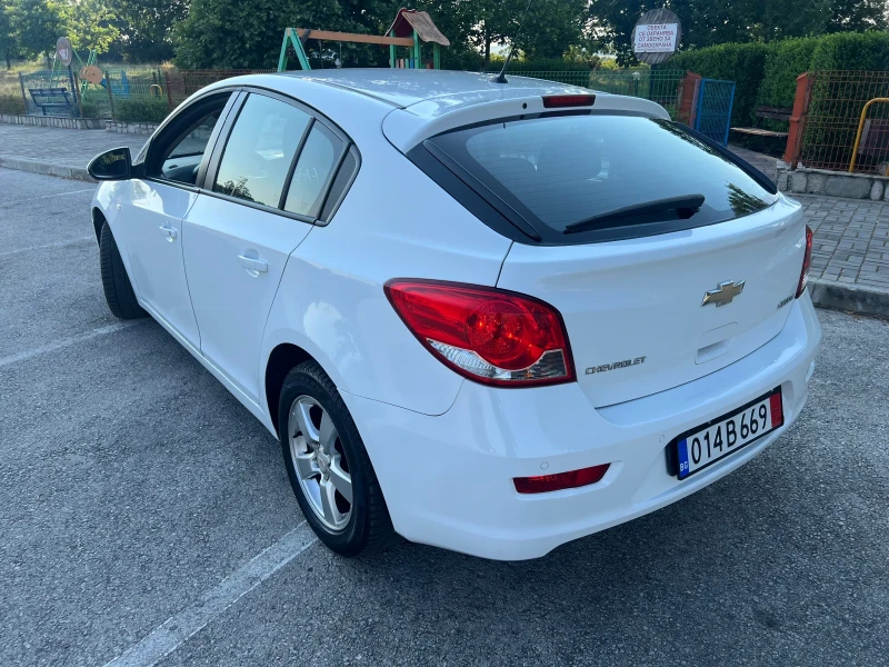 Chevrolet Cruze 1.8I LPG, снимка 8 - Автомобили и джипове - 50998100