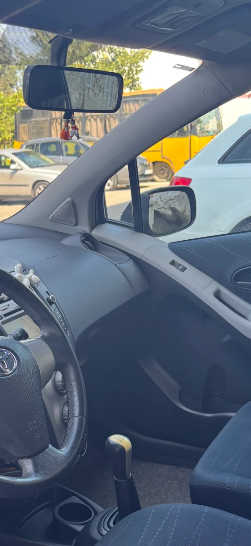 Toyota Yaris, снимка 8 - Автомобили и джипове - 52787275