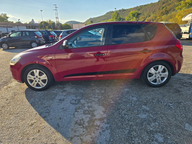 Kia Ceed 1.6 CRDI ВЪНШНИ ЗАБЕЛЕЖКИ!, снимка 6 - Автомобили и джипове - 52001739